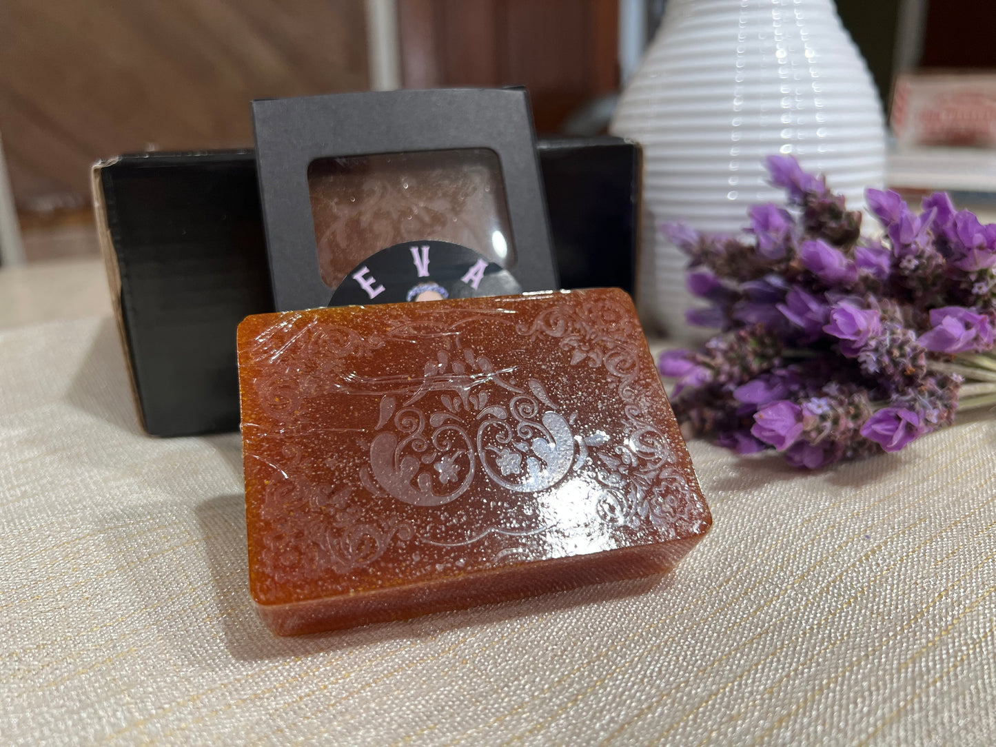 MONA LISA ANTI-ACNE SOAP BAR